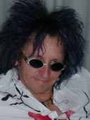 new do Stan doing the rockstar thing - photo by Cyn