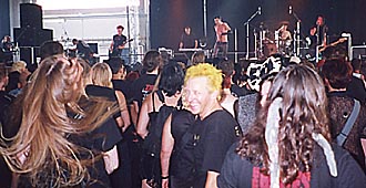 Tennis_ball_hair_Zeromancer on stage at Hildesheim Goth Music Festival - 2000 - photo by Tom Wunderlich